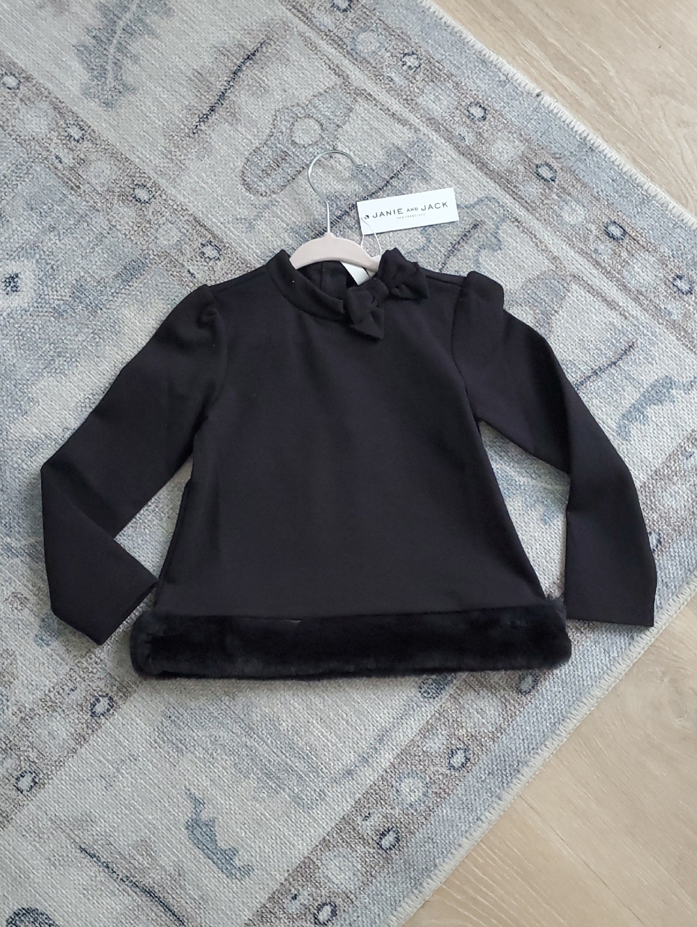 NWT Janie and Jack Girls Black Bow Neckline Faux Fur Trim Top Sz3